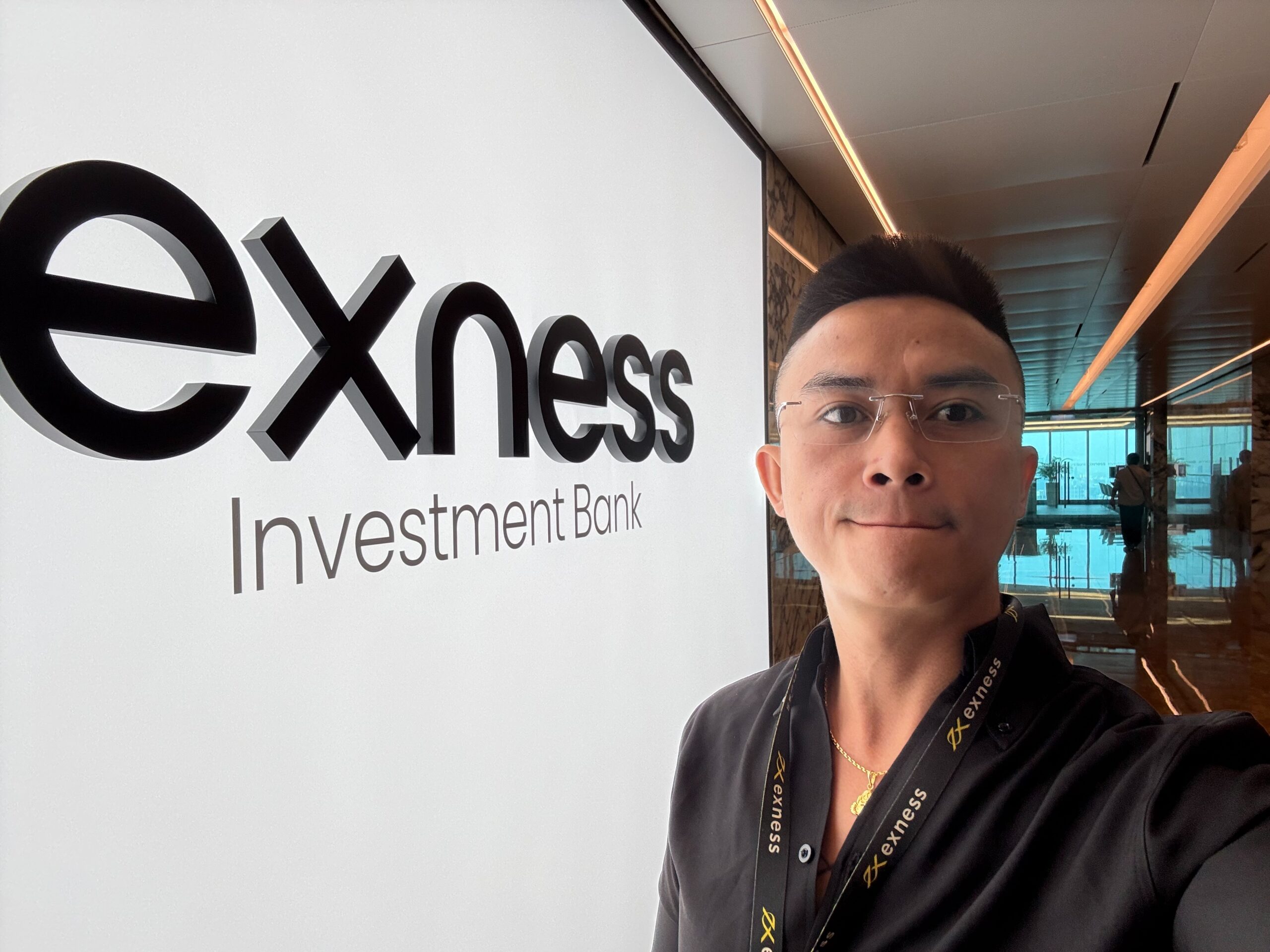 CEO Lê Quốc Việt tại sự kiện Exness