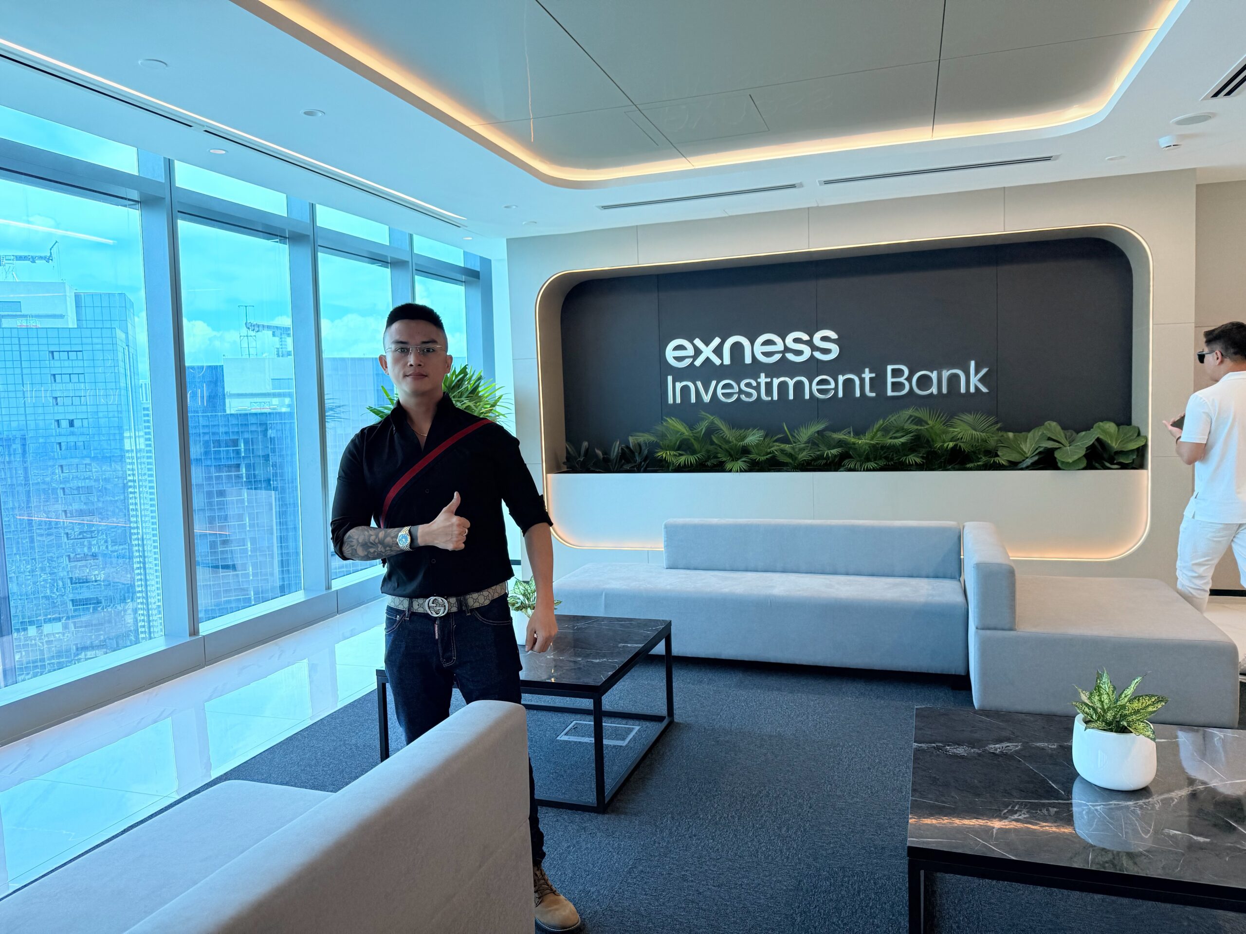 CEO Lê Quốc Việt tại sự kiện Exness